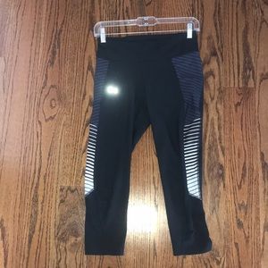 Under Armour Compression Cropped Leggings